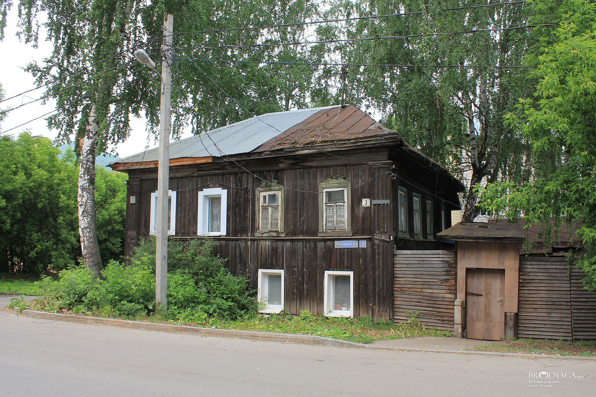 Разгуляйская 2-я, 3 / Суксунская 6, Разгуляй, Пермь (Razgulyay, Perm)